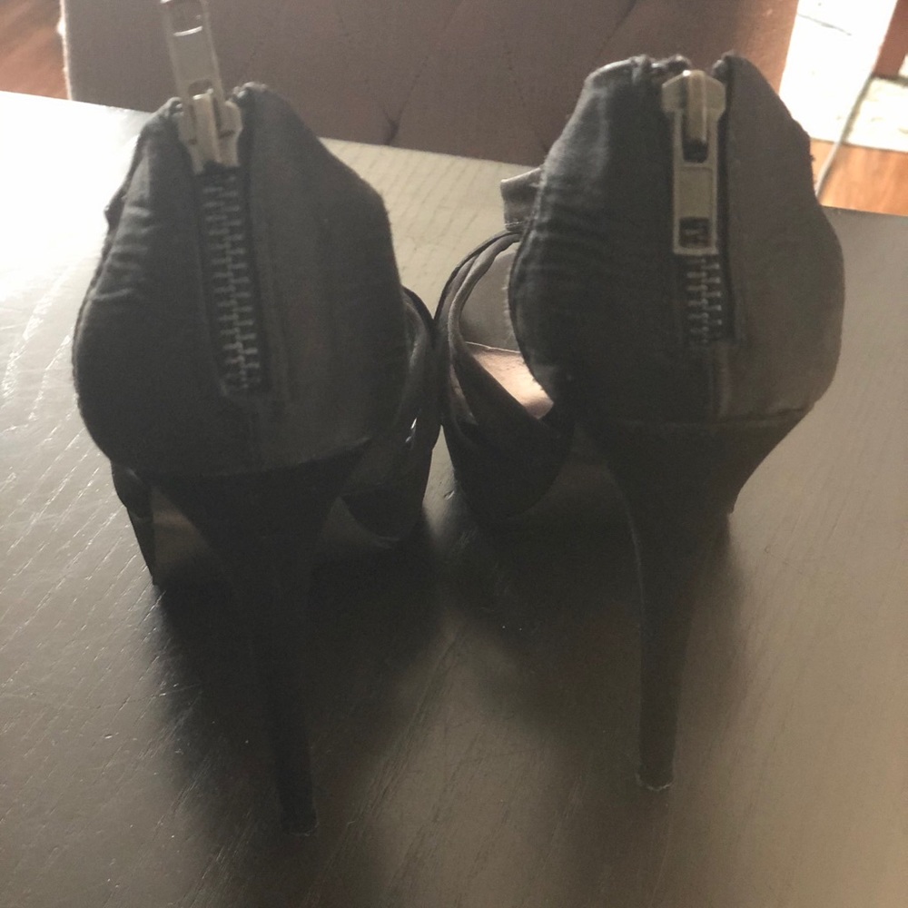 Satin tstrap peep toe - Picture 5 of 5